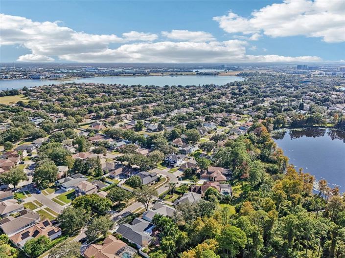 Image No.41-5 Bed Property for sale