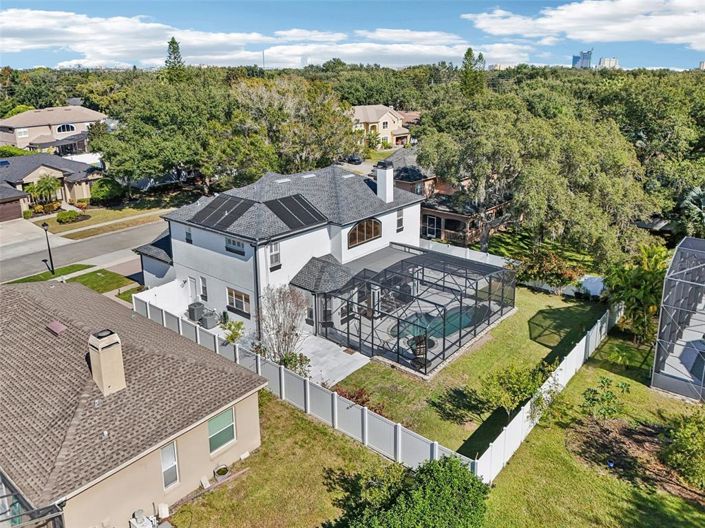 Image No.44-5 Bed Property for sale