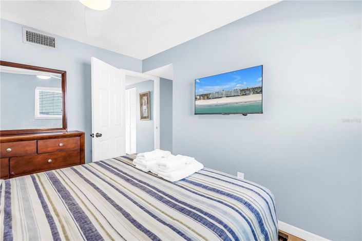 Image No.16-3 Bed Property for sale