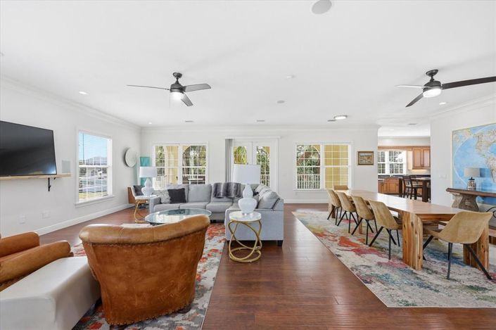 Image No.12-4 Bed Property for sale