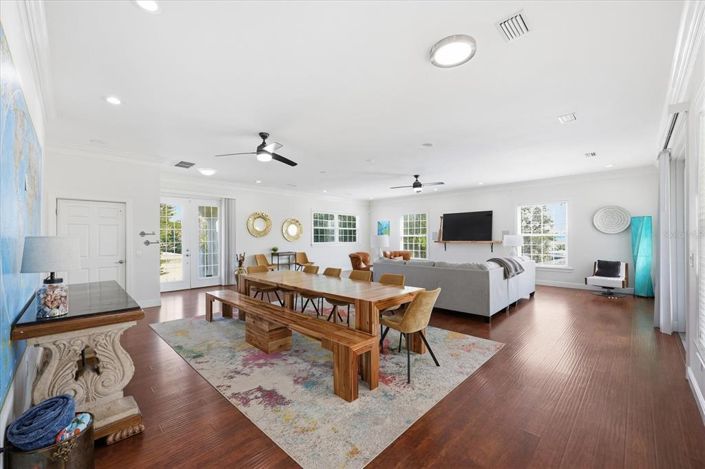 Image No.13-4 Bed Property for sale