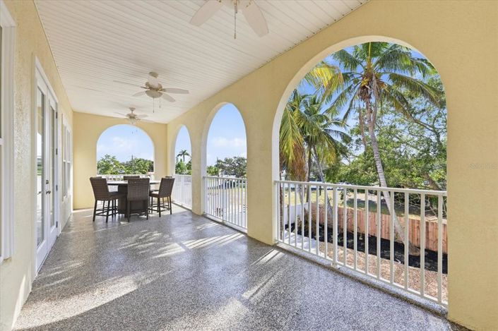 Image No.17-4 Bed Property for sale