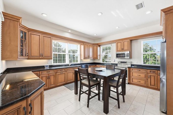 Image No.19-4 Bed Property for sale