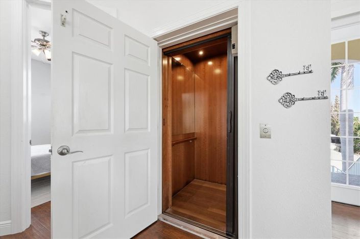 Image No.24-4 Bed Property for sale