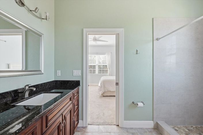 Image No.27-4 Bed Property for sale