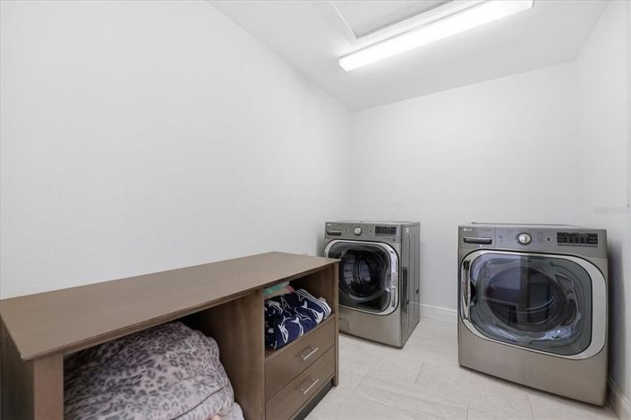 Image No.34-4 Bed Property for sale