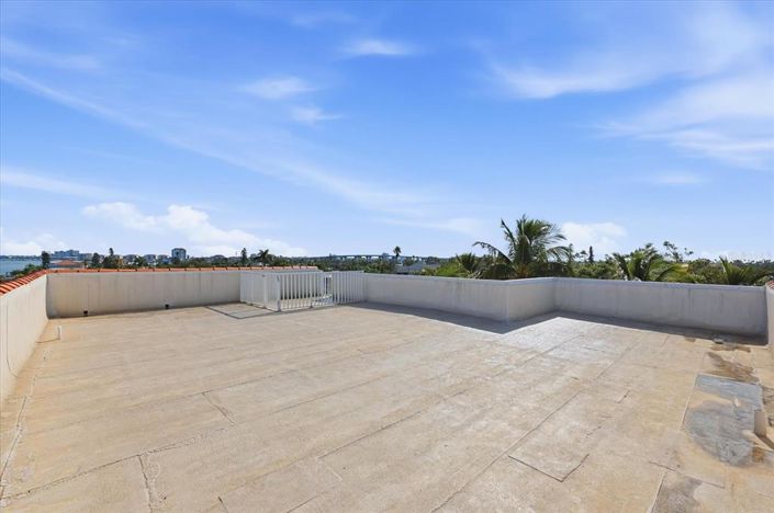 Image No.43-4 Bed Property for sale