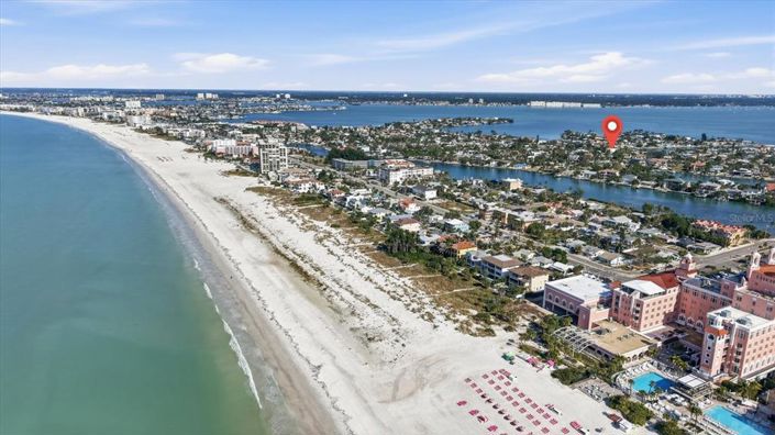 Image No.56-4 Bed Property for sale