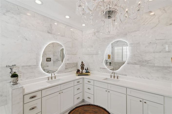 Image No.18-Propriété de 4 chambres à vendre à Orlando