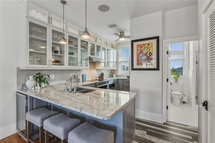 Image No.12-3 Bed Property for sale