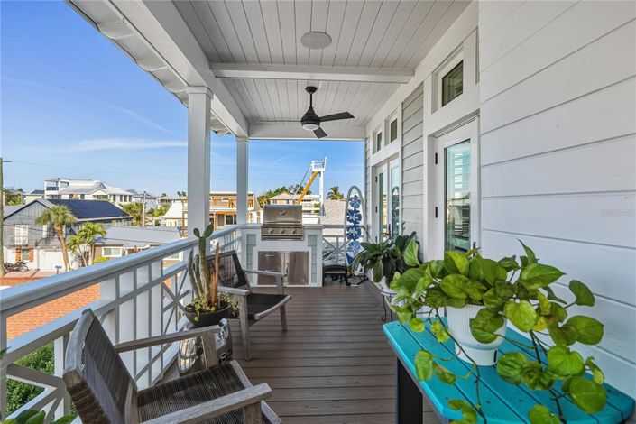 Image No.18-3 Bed Property for sale