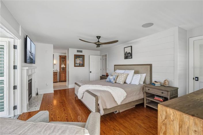 Image No.28-3 Bed Property for sale