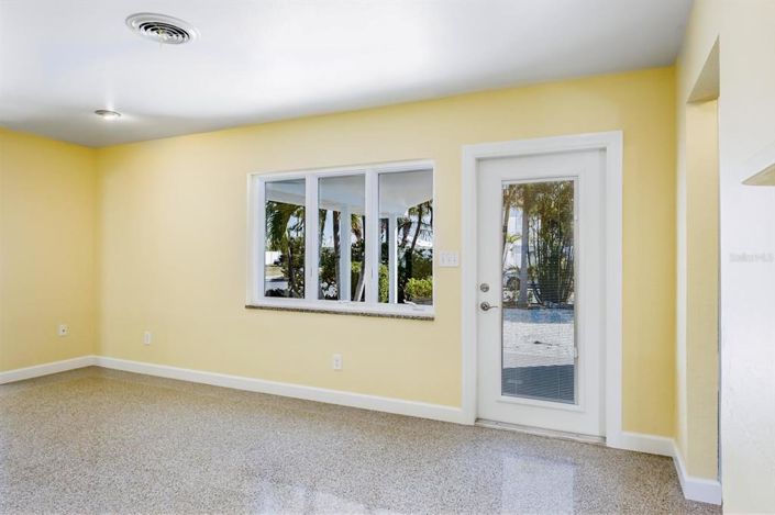 Image No.7-2 Bed Property for sale