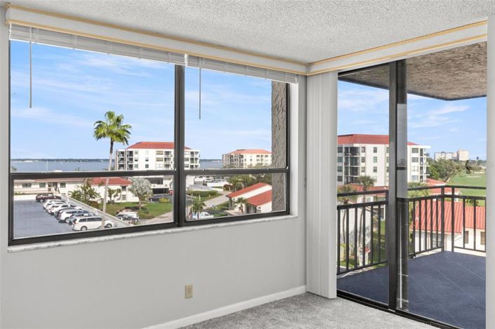 Image No.17-1 Bed Property for sale