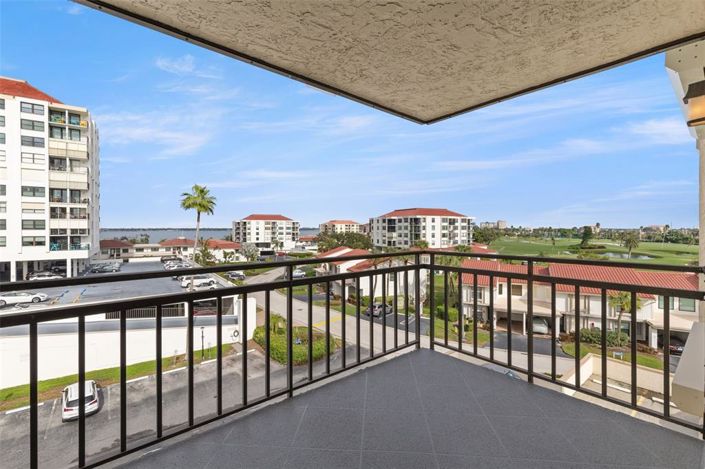 Image No.26-1 Bed Property for sale