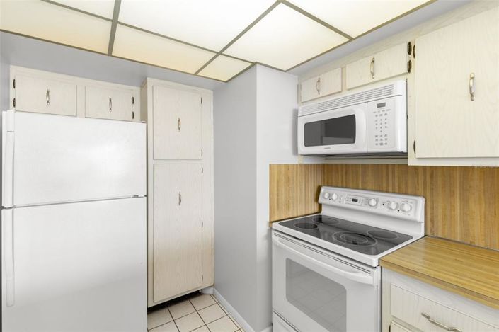 Image No.7-1 Bed Property for sale