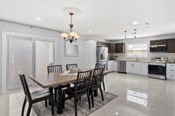 Image No.11-3 Bed Property for sale