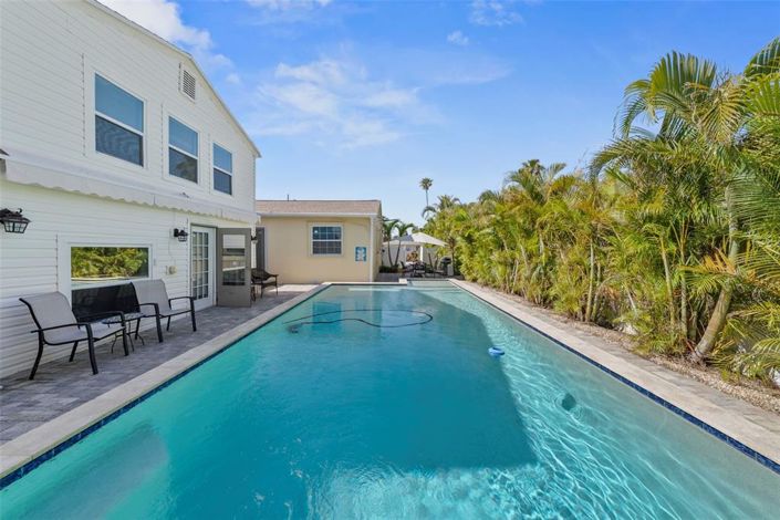 Image No.29-3 Bed Property for sale