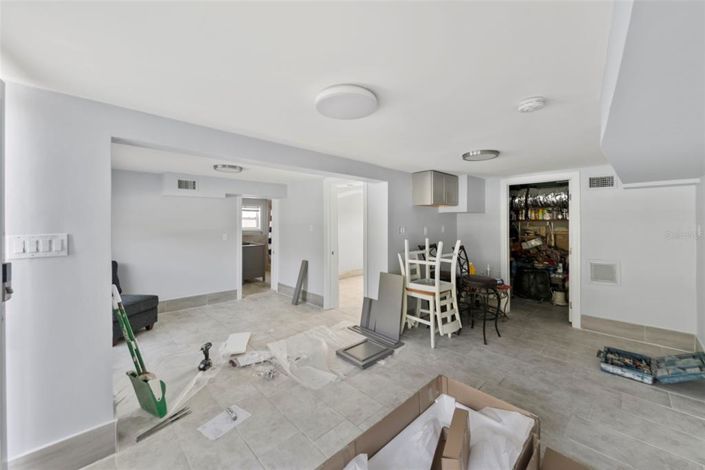 Image No.40-3 Bed Property for sale