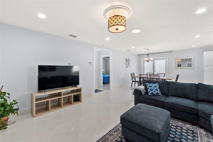 Image No.7-3 Bed Property for sale