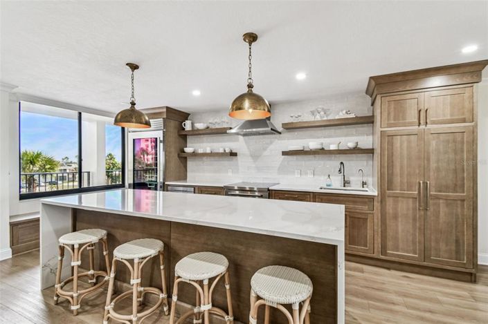 Image No.11-2 Bed Property for sale