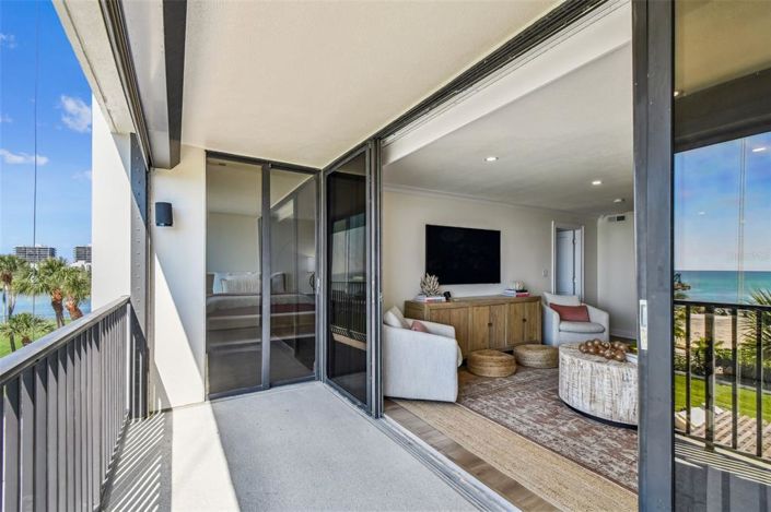 Image No.18-2 Bed Property for sale