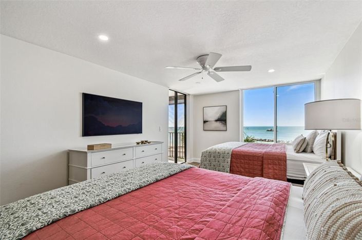 Image No.21-2 Bed Property for sale