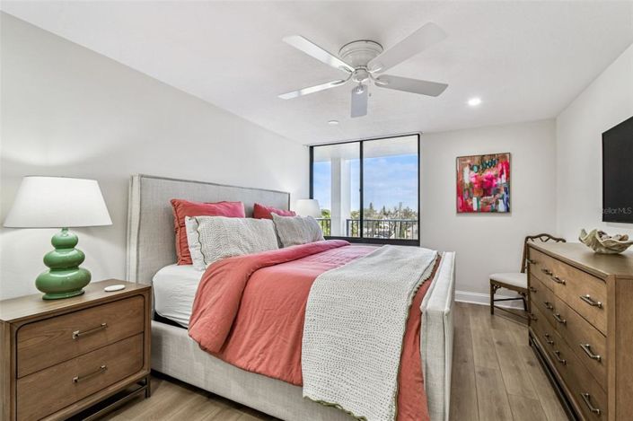 Image No.27-2 Bed Property for sale