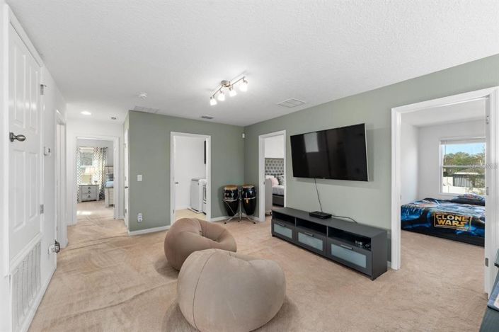 Image No.20-5 Bed Property for sale