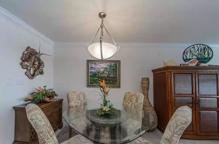 Image No.12-2 Bed Property for sale