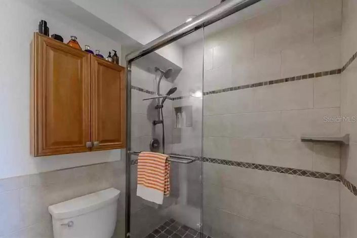 Image No.19-2 Bed Property for sale