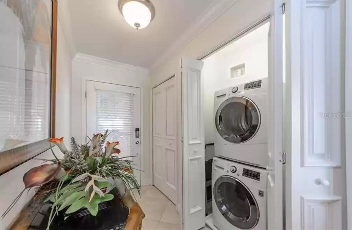 Image No.22-2 Bed Property for sale