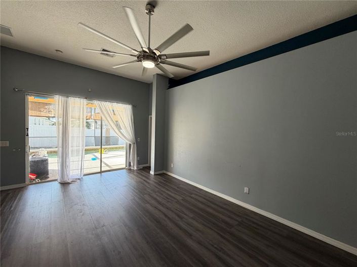 Image No.15-Propriété de 4 chambres à vendre à Davenport