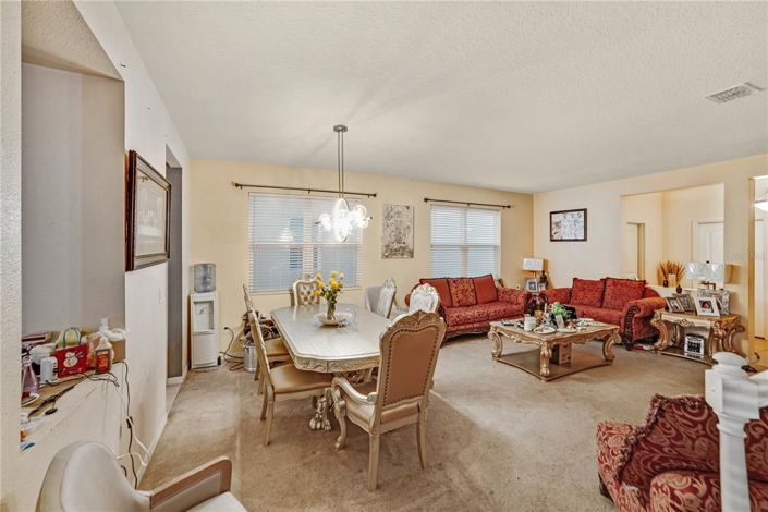 Image No.5-Propriété de 5 chambres à vendre à Kissimmee