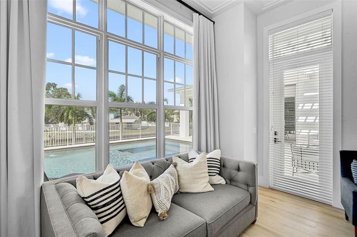 Image No.19-3 Bed Property for sale