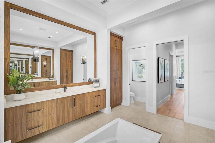 Image No.20-3 Bed Property for sale