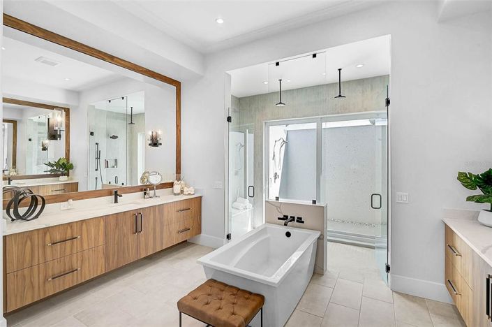 Image No.22-3 Bed Property for sale