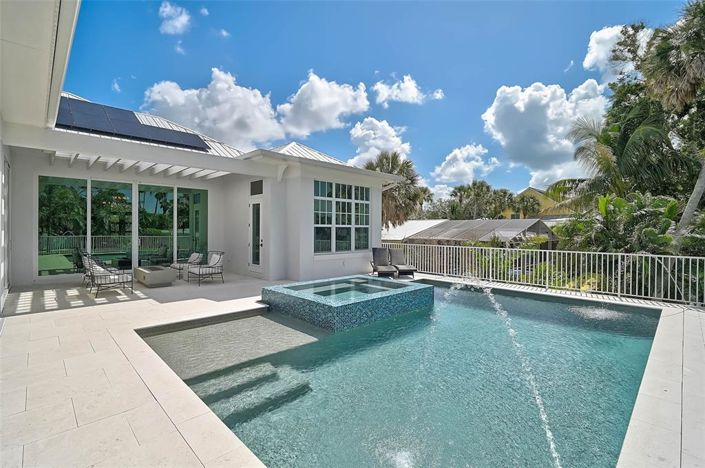 Image No.47-3 Bed Property for sale