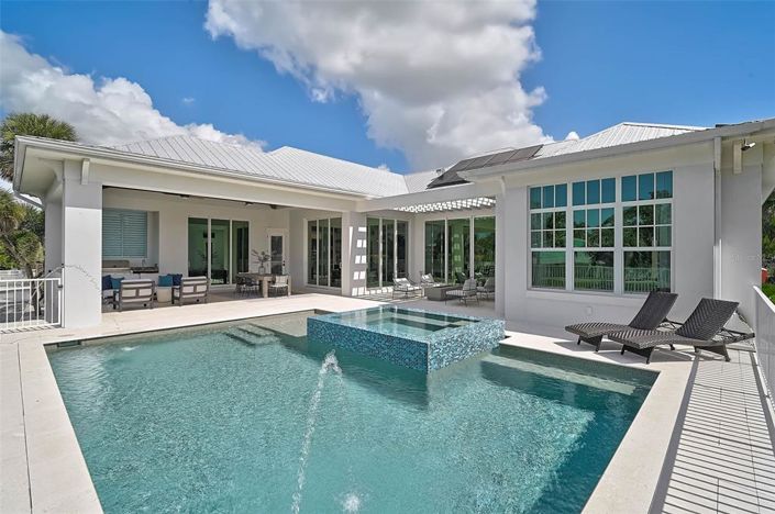 Image No.48-3 Bed Property for sale