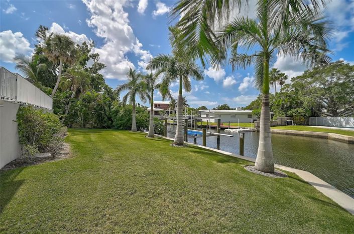 Image No.52-3 Bed Property for sale