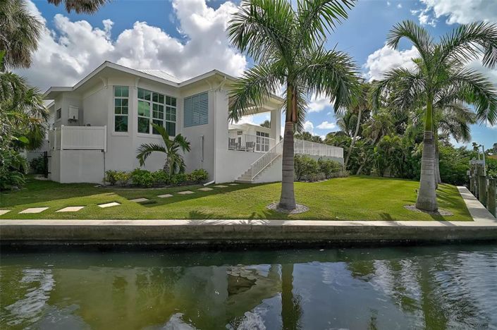 Image No.53-3 Bed Property for sale