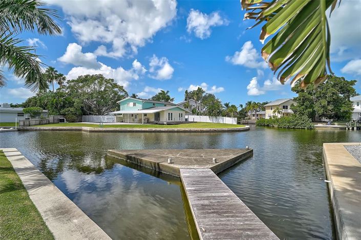 Image No.56-3 Bed Property for sale