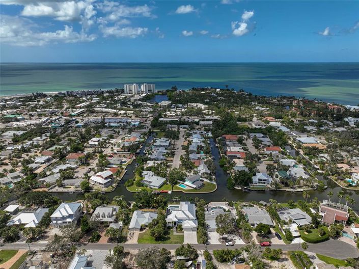 Image No.60-3 Bed Property for sale