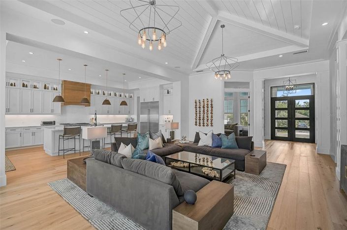 Image No.7-3 Bed Property for sale