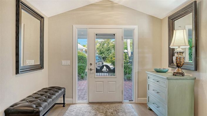 Image No.17-4 Bed Property for sale