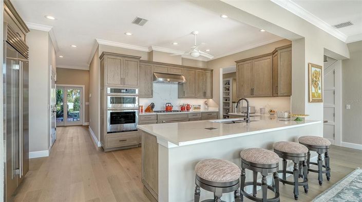 Image No.29-4 Bed Property for sale