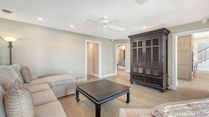 Image No.39-4 Bed Property for sale