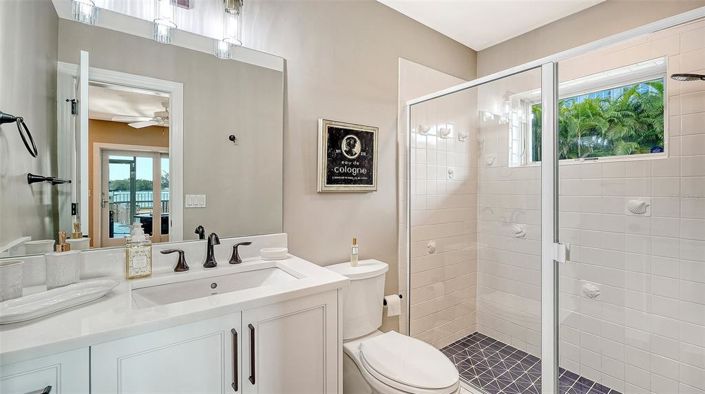 Image No.44-4 Bed Property for sale