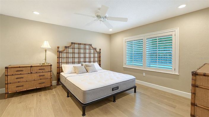 Image No.45-4 Bed Property for sale