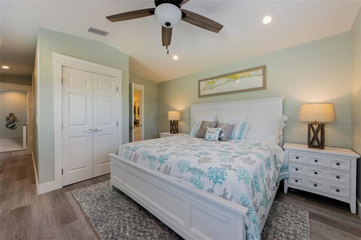 Image No.19-4 Bed Property for sale